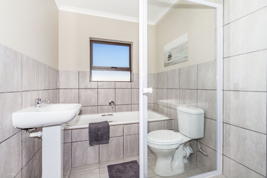 3 Bedroom Property for Sale in Stellendale Western Cape